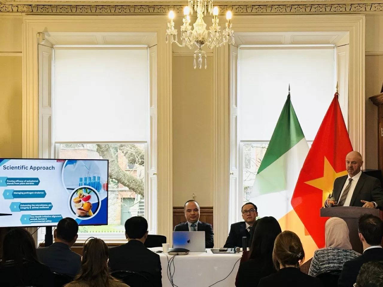 Tăng cường kết nối doanh nghiệp, mở rộng hợp tác Việt Nam-Ireland Tăng cường kết nối doanh nghiệp, mở rộng hợp tác Việt Nam-Ireland