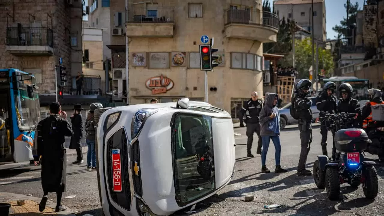 Bạo lực nghiêm trọng nổ ra ở Jerusalem khiến nhiều cảnh sát Israel bị thương, lý do là gì? Bạo lực nghiêm trọng nổ ra ở Jerusalem khiến nhiều cảnh sát Israel bị thương, lý do là gì?