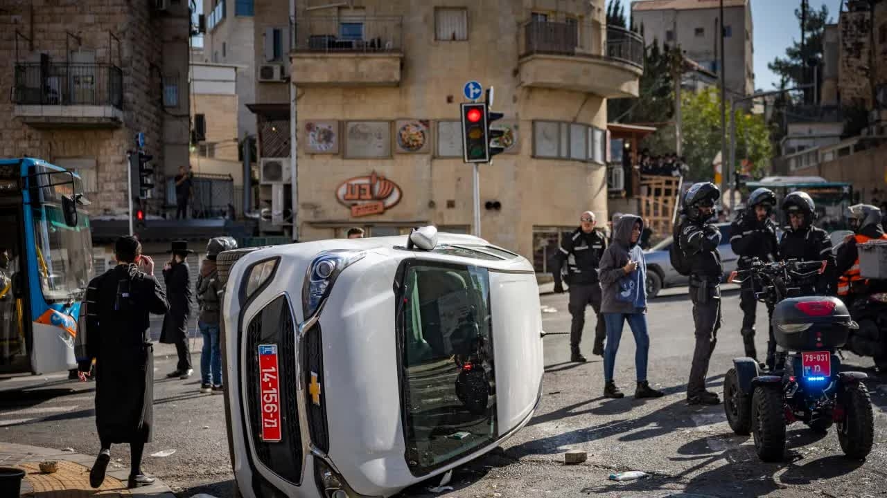 Bạo lực nghiêm trọng nổ ra ở Jerusalem khiến nhiều cảnh sát Israel bị thương, lý do là gì?