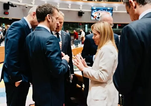 EU phải cùng vay nợ để hỗ trợ Ukraine vì thất bại với phương án đóng băng tài sản Nga, các nhà lãnh đạo trấn an nhau? EU phải cùng vay nợ để hỗ trợ Ukraine vì thất bại với phương án đóng băng tài sản Nga, các nhà lãnh đạo trấn an nhau?