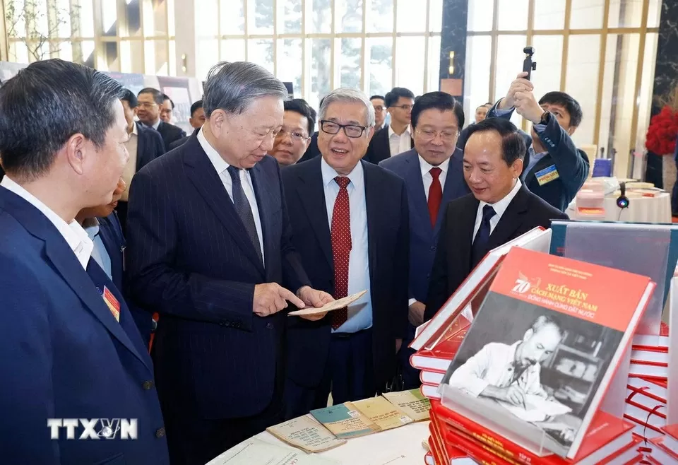 Tổng Bí thư Tô Lâm dự Hội nghị toàn quốc tổng kết công tác Tuyên giáo và Dân vận Tổng Bí thư Tô Lâm dự Hội nghị toàn quốc tổng kết công tác Tuyên giáo và Dân vận