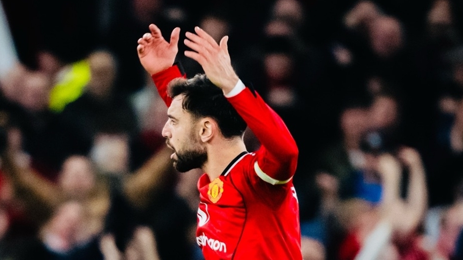 Bruno Fernandes tiết lộ đã hai lần suýt rời Man Utd