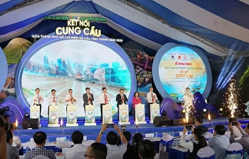 TP.HCM khai mạc Tuần lễ sản phẩm OCOP, đặc sản vùng miền và kết nối cung cầu