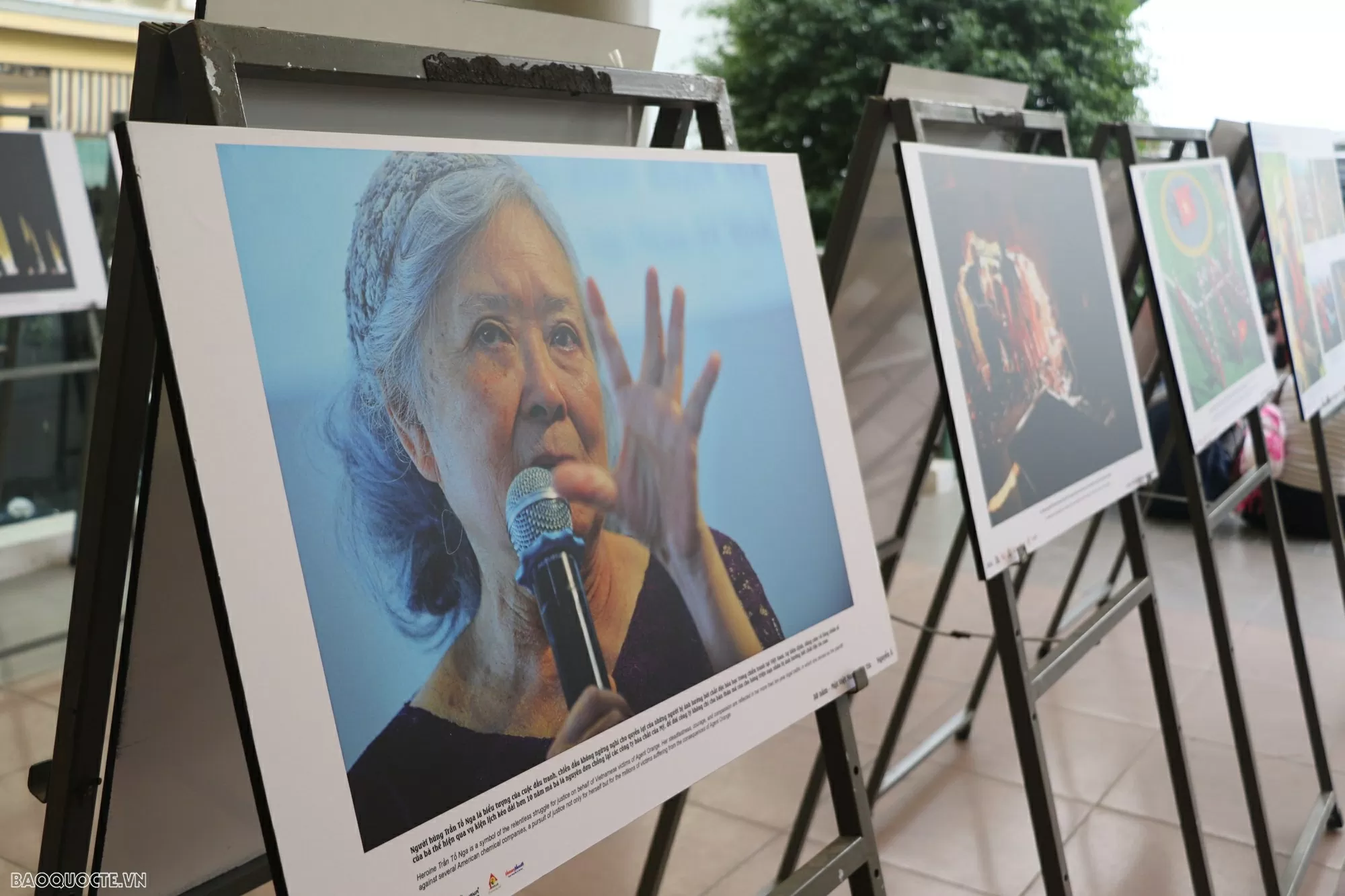 ra mắt sách một việt nam vững tin