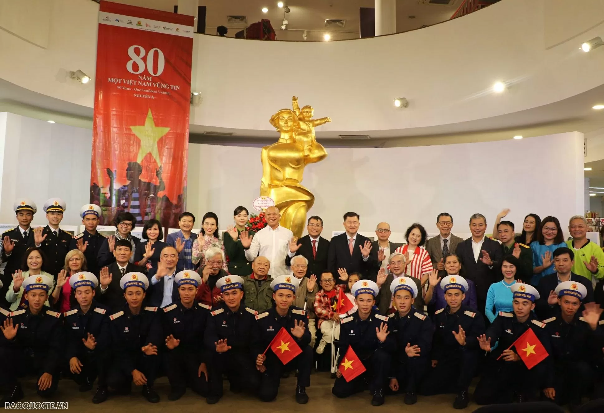 ra mắt sách một việt nam vững tin ra mắt sách một việt nam vững tin