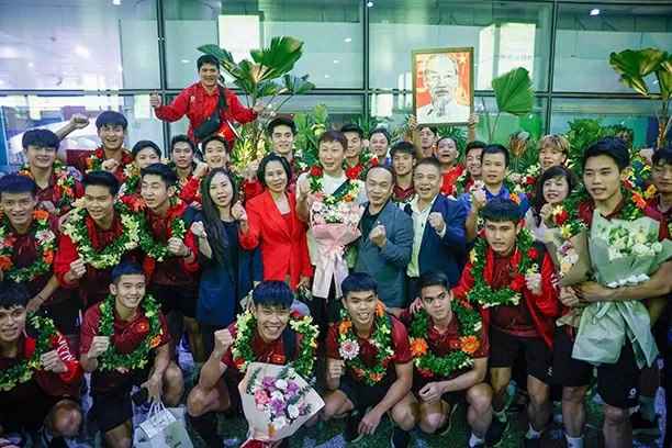 Hậu SEA Games 33, U22 Việt Nam chỉ được nghỉ 3 ngày Hậu SEA Games 33, U22 Việt Nam chỉ được nghỉ 3 ngày