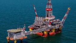 Nhắm vào cơ sở hạ tầng dầu mỏ của Moscow, Ukraine tấn công loạt giàn khoan dầu và tàu tuần tra Nga trên Biển Caspi