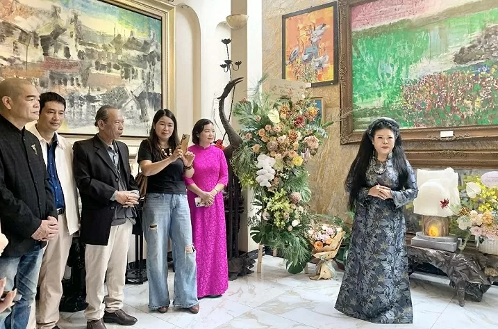 Cuộc triển lãm kể câu chuyện tình bạn vượt biên giới Cuộc triển lãm kể câu chuyện tình bạn vượt biên giới