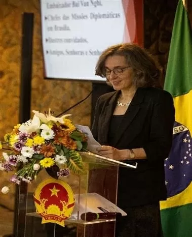 Thứ trưởng Bộ Ngoại giao, phụ trách Châu Á, Ấn độ và Nga Susan Kleebank phát biểu tại sự kiện. Ảnh. Đại sứ quán Việt Nam tại Brazil cung cấp. Thứ trưởng Bộ Ngoại giao, phụ trách Châu Á, Ấn độ và Nga Susan Kleebank phát biểu tại sự kiện. Ảnh. Đại sứ quán Việt Nam tại Brazil cung cấp.