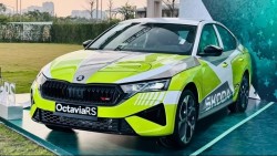 Skoda Octavia RS chính thức mở bán tại Việt Nam, giá hơn 1,6 tỷ đồng
