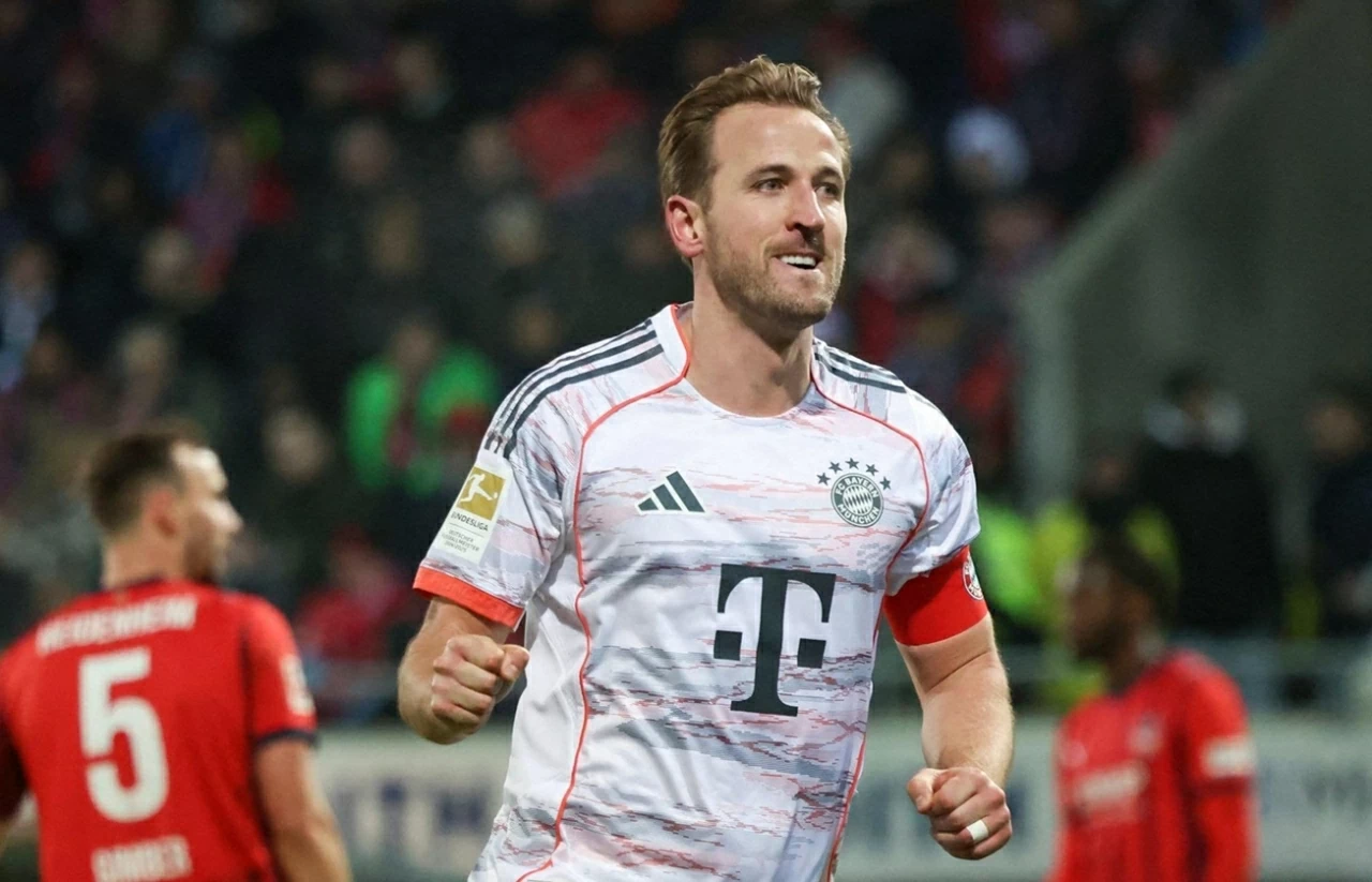 Chạm mốc 100 bàn thắng và kiến tạo, Harry Kane được vinh danh