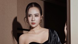 Vẻ đẹp quyến rũ và phong cách thời trang ấn tượng của diễn viên Phan Minh Huyền