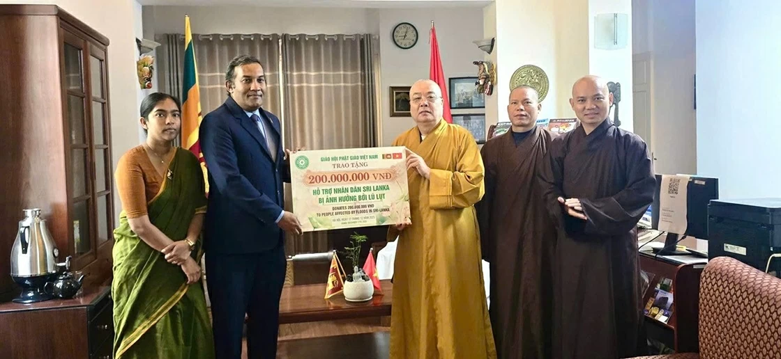 Phật giáo Việt Nam Sangha hỗ trợ phục hồi sau thiên tai tại Sri Lanka qua Đại sứ quán Sri Lanka tại Việt Nam