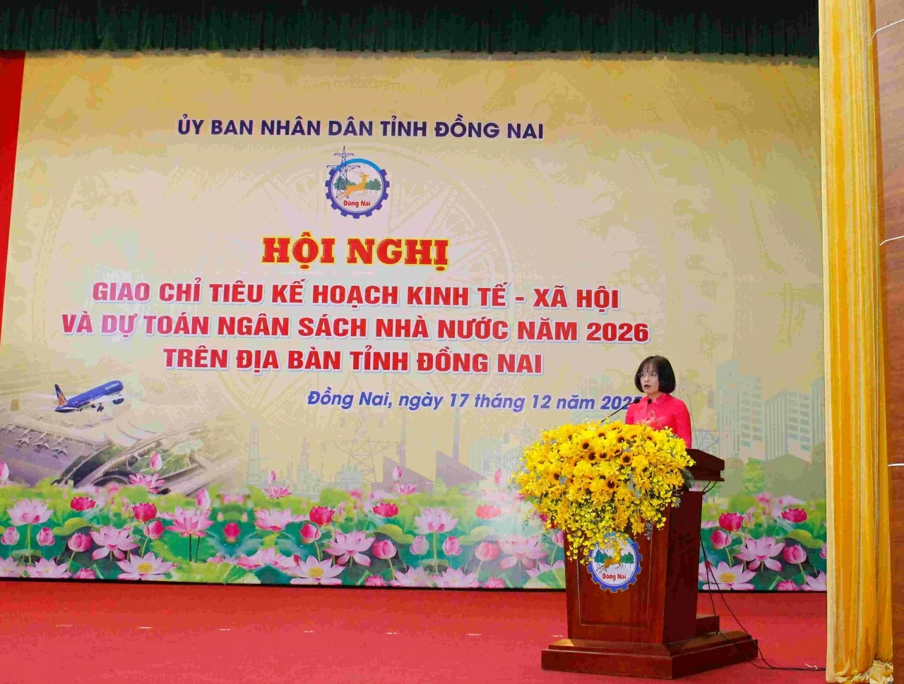 Trương Thị Hương Bình - Giám đốc Sở Tài chính tỉnh Đồng Nai phát biểu