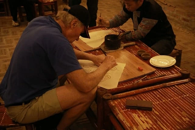 Họa tiết 'truyền kỳ' của người H'Mông