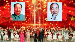 Trang trọng và ấm áp Ngày văn hoá Việt Nam tại Trung Quốc