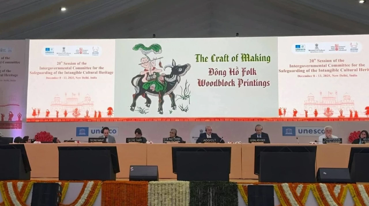 10.52: Giữ hồn giấy điệp, đưa Đông Hồ ra thế giới