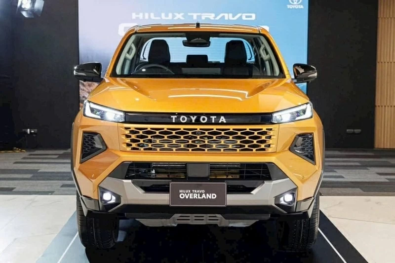 Một trong những thay đổi đ&aacute;ng ch&uacute; &yacute; nhất tr&ecirc;n Hilux 2026 nằm ở hệ truyền động.