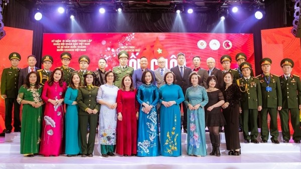 'Dấu chân người lính' – Lời tri ân từ cộng đồng người Việt tại Czech