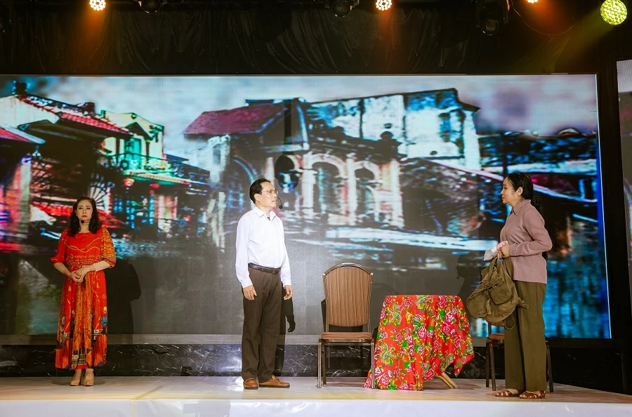 Dấu chân người lính – Lời tri ân từ cộng đồng người Việt tại Czech