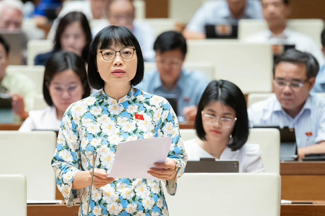 12. 52. Luật Dân số: Đặt con người ở trung tâm phát triển bền vững
