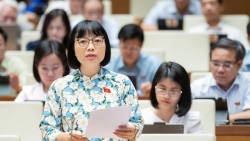 Đặt con người ở trung tâm phát triển bền vững