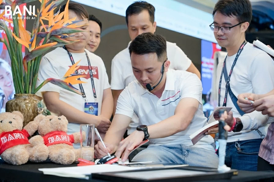 Phúc Bani và hành trình xây dựng cộng đồng sáng tạo YouTube tại Việt Nam