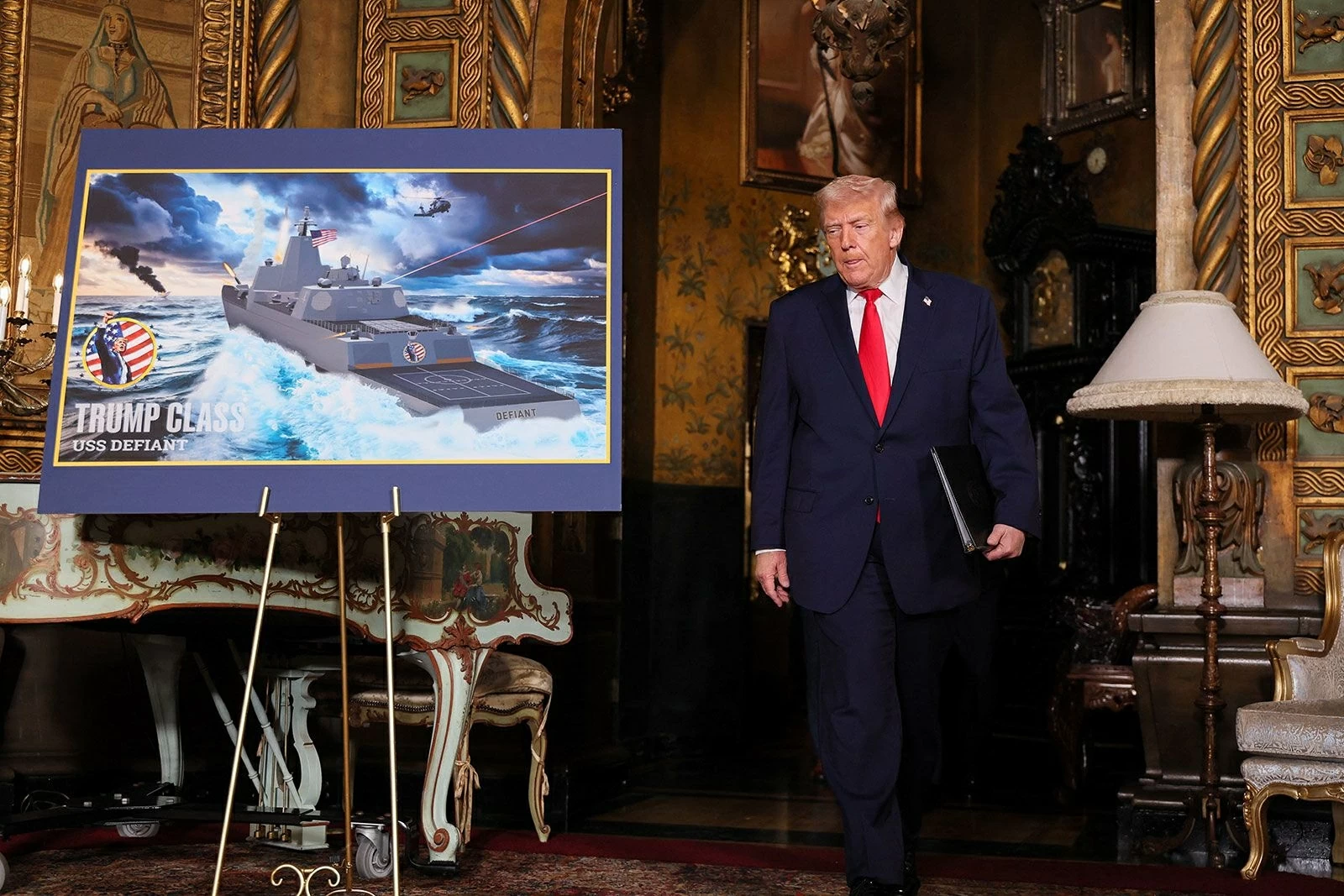 Chiến hạm lớp Trump: Tổng thống Mỹ tung kế hoạch táo bạo về hạm đội vàng, sẽ lần đầu tiên kể từ Chiến tranh Lạnh trang bị một thứ vũ khí nóng Chiến hạm lớp Trump: Tổng thống Mỹ tung kế hoạch táo bạo về hạm đội vàng, sẽ lần đầu tiên kể từ Chiến tranh Lạnh trang bị một thứ vũ khí nóng