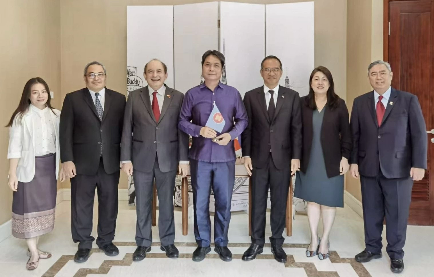 Tổng lãnh sự quán Việt Nam tiếp nhận vai trò Chủ tịch luân phiênLãnh sự đoàn ASEAN tại Quảng Châu Tổng lãnh sự quán Việt Nam tiếp nhận vai trò Chủ tịch luân phiênLãnh sự đoàn ASEAN tại Quảng Châu