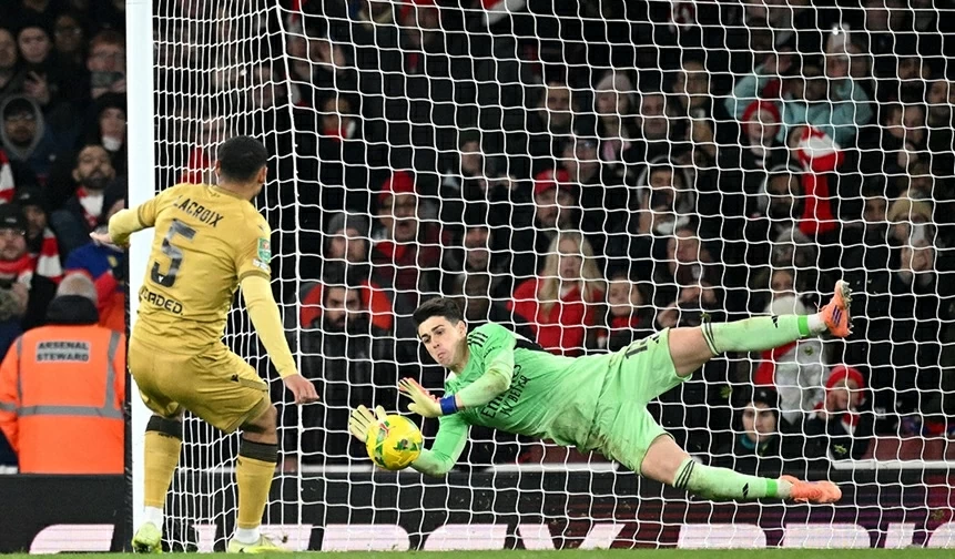 Giúp Arsenal vào bán kết Carabao, Kepa gửi tâm thư tới Chelsea