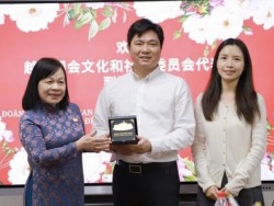 Việt Nam coi trọng cao độ giao lưu hợp tác với Trung Quốc trong lĩnh vực văn hóa, xã hội