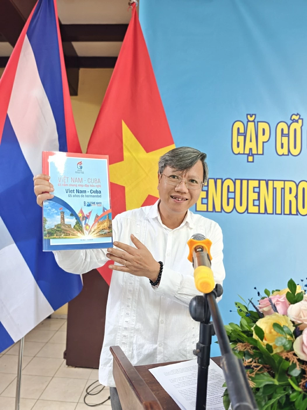 Gặp mặt cựu cán bộ, chuyên gia Cuba gắn bó với Việt Nam Gặp mặt cựu cán bộ, chuyên gia Cuba gắn bó với Việt Nam