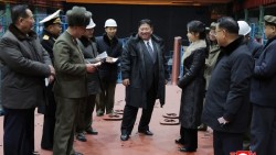 Mỹ kéo tàu ngầm hạt nhân đến Hàn Quốc khiến Triều Tiên cảnh báo 'ngưỡng nguy hiểm', Chủ tịch Kim Jong Un chỉ ra nhiệm vụ chiến lược