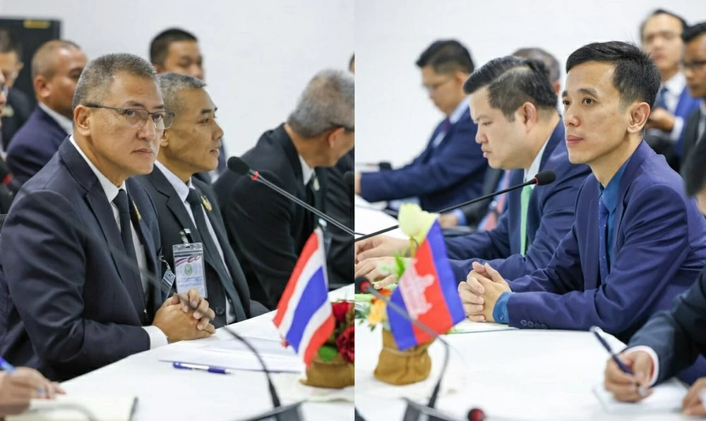 Căng thẳng Campuchia-Thái Lan: Cuộc họp Ủy ban Biên giới chung bước sang ngày thứ hai, Phnom Penh bối rối vì một thông tin bị diễn giải sai Căng thẳng Campuchia-Thái Lan: Cuộc họp Ủy ban Biên giới chung bước sang ngày thứ hai, Phnom Penh bối rối vì một thông tin bị diễn giải sai