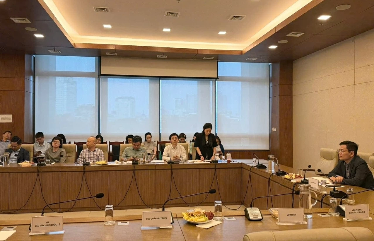 Vụ châu Âu (Bộ Ngoại giao sinh hoạt chuyên đề Theo dấu chân Chủ tịch Hồ Chí Minh tại Anh, Đức