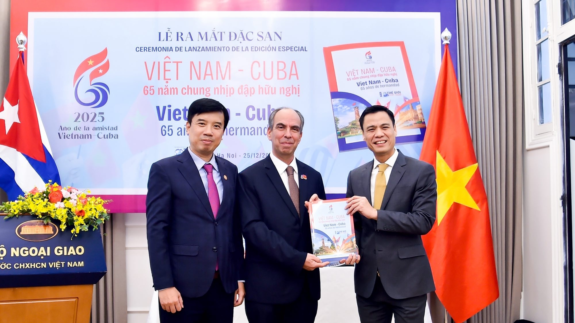 Ra mắt Đặc san 'Việt Nam-Cuba: 65 năm chung nhịp đập hữu nghị'