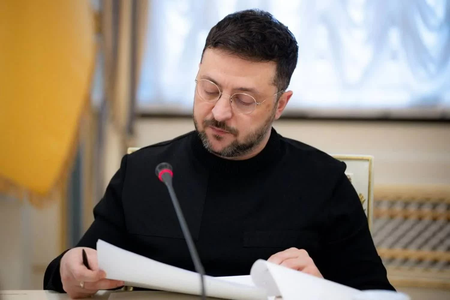 Tình hình Ukraine: Tổng thống Zelensky tiết lộ tin tốt về đàm phán với Mỹ, Kiev bắt tay vào việc chuẩn bị bầu cử. (Nguồn: Văn phòng Tổng thống Ukraine_ Tình hình Ukraine: Tổng thống Zelensky tiết lộ tin tốt về đàm phán với Mỹ, Kiev bắt tay vào việc chuẩn bị bầu cử. (Nguồn: Văn phòng Tổng thống Ukraine_