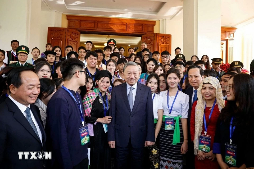 Tổng Bí thư Tô Lâm gặp mặt học sinh, sinh viên, thanh niên dân tộc thiểu số xuất sắc, tiêu biểu