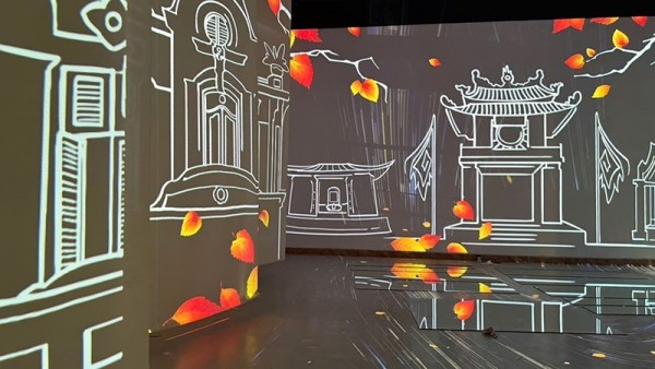 The digital exhibition space 'Radiant Hanoi - Light and Heritage'
