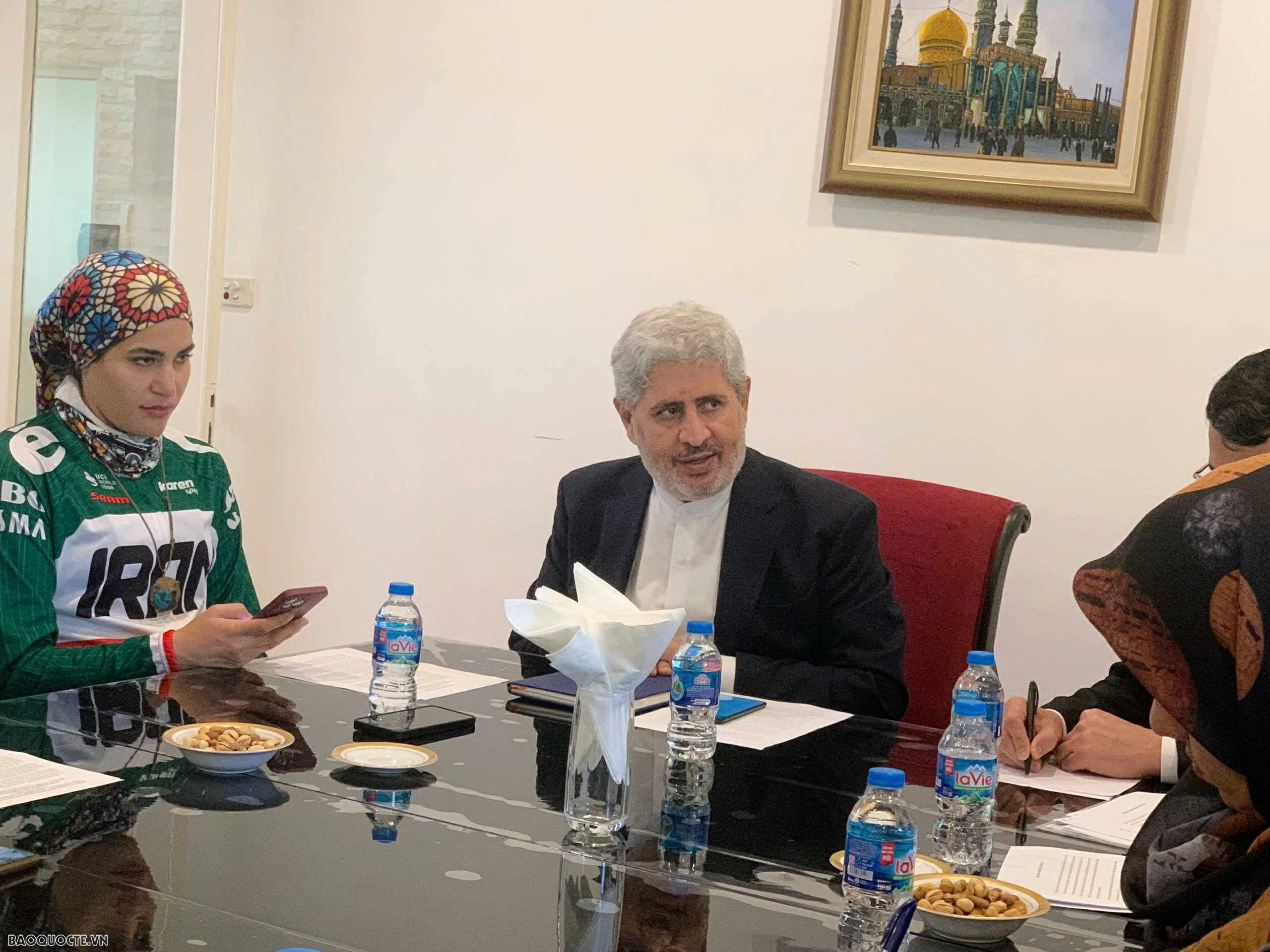 Tăng cường hiểu biết, gắn kết Việt Nam-Iran Tăng cường hiểu biết, gắn kết Việt Nam-Iran