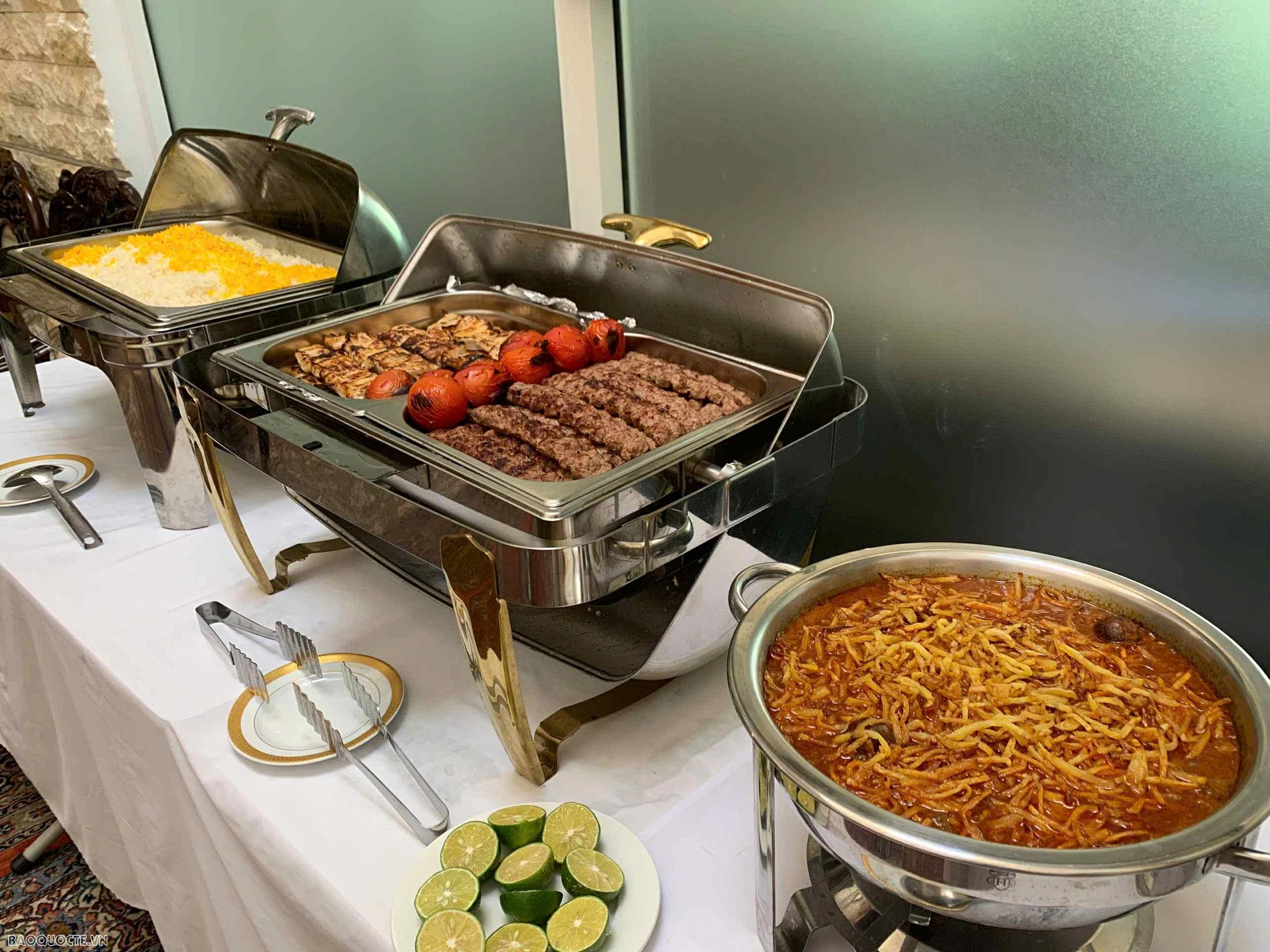 Tăng cường hiểu biết, gắn kết Việt Nam-Iran