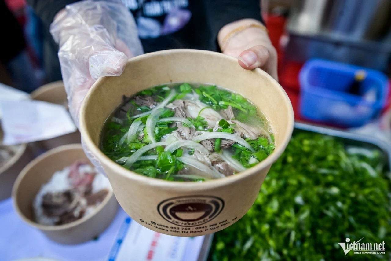 Sự kiện quy tụ khoảng 80 gian hàng, giới thiệu tinh hoa các món ăn làm từ sợi như phở, bún, mì, miến, hủ tiếu… của nhiều vùng miền. (Nguồn: Vietnamnet)