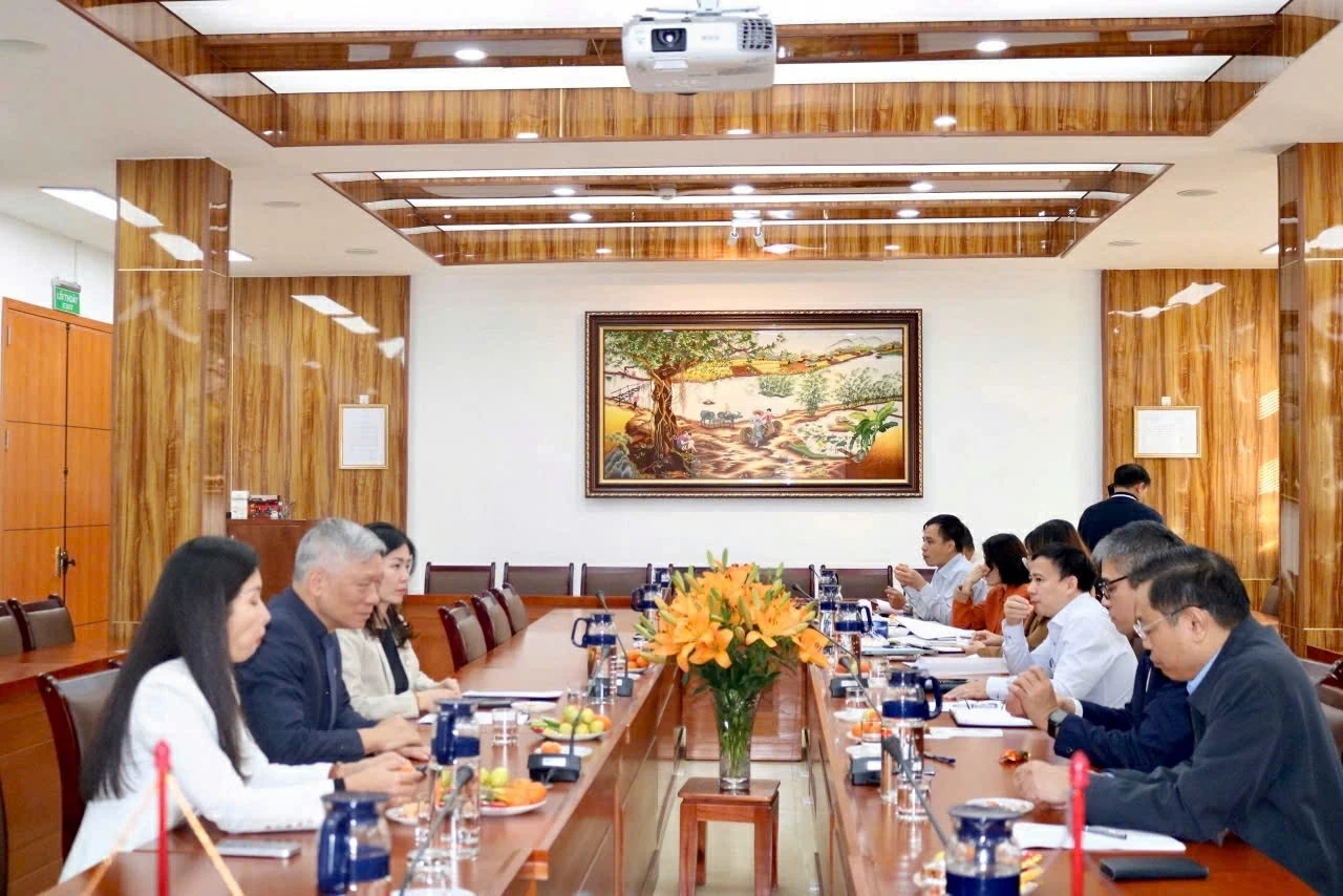 Q&T - Niềm tin trong từng tờ giấy in bảo an Q&T - Niềm tin trong từng tờ giấy in bảo an