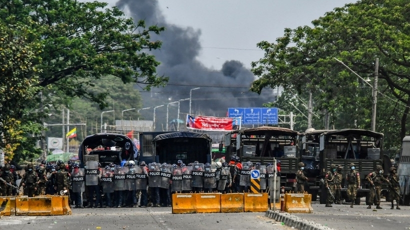Myanmar hủy giới nghiêm tại thành phố lớn nhất nước