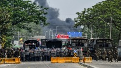 Myanmar hủy giới nghiêm tại thành phố lớn nhất nước