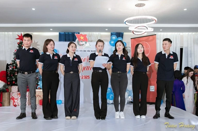 Tiếp nối ước mơ, gắn kết thế hệ trẻ người Việt tại TP. Tachov Tiếp nối ước mơ, gắn kết thế hệ trẻ người Việt tại TP. Tachov