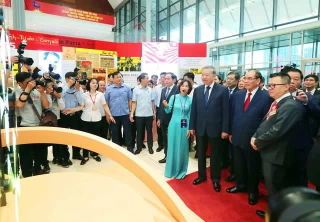 Công bố 10 sự kiện văn hóa, thể thao và du lịch tiêu biểu năm 2025 Công bố 10 sự kiện văn hóa, thể thao và du lịch tiêu biểu năm 2025