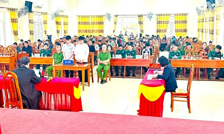 Tổ chức phiên tòa giả định về khai thác IUU