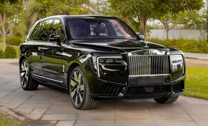 Rolls-Royce Cullinan Series II là biểu tượng SUV siêu sang được chờ đón tại thị trường Việt Nam trong năm 2025.