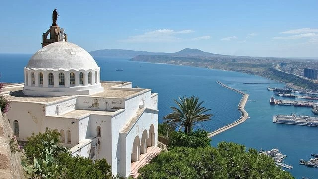 Oran được vinh danh là Thành phố du lịch mới nổi hàng đầu châu Phi